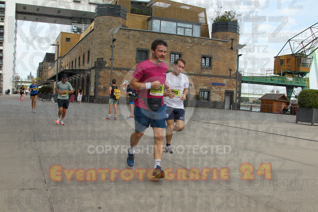 250920_1324_EV4_5411 | Sportfotografie im Rhein-Sieg Kreis, Köln, Bonn, NRW, Rheinland Pfalz, Hessen, etc. Unser Tätigkeitsfeld umfasst den Laufsport vom Volkslauf über den Marathon, Duathlon, Triathon bis zum Ultralauf wie Kölnpfad Ultra oder Schindertrail.