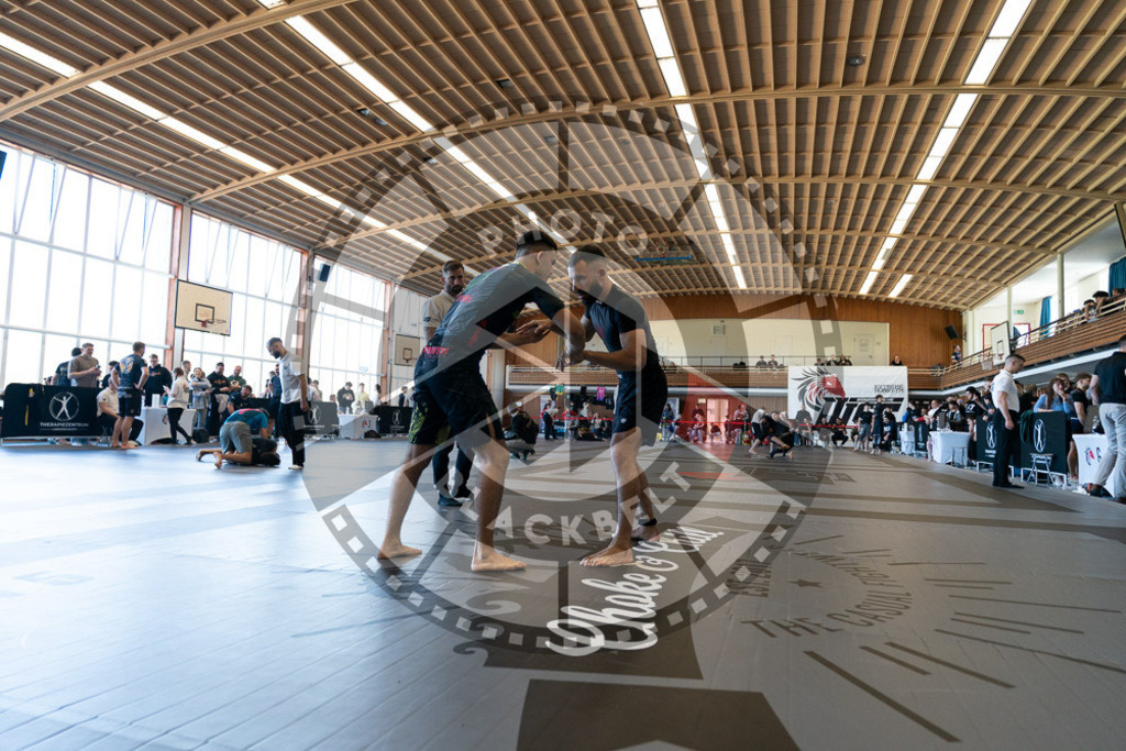 20250329PBB2271 | Fighters compete during the International Luta Livre (ILLCS) Germany IX Spring 2025 Competition spring on March 29, 2025 in Hannover, Germany.© Chiara Dazi