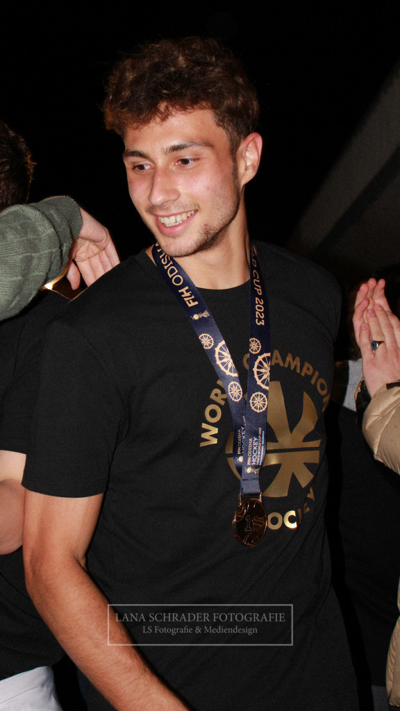 WM EMPFANG 30.01.23 LSF-29 | lanaschraderfotografie - Realisiert mit Pictrs.com