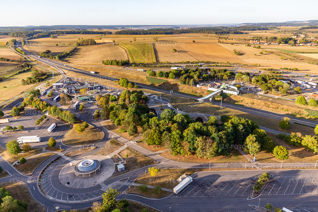 Luftbild: A31 Raststätte Aire de Sandaucourt in Sandaucourt im Bundesland Vosges in Frankreich. Foto: IMG_118430.jpg vom 16.09.2019 durch Werner Riehm/FLY-FOTO.de