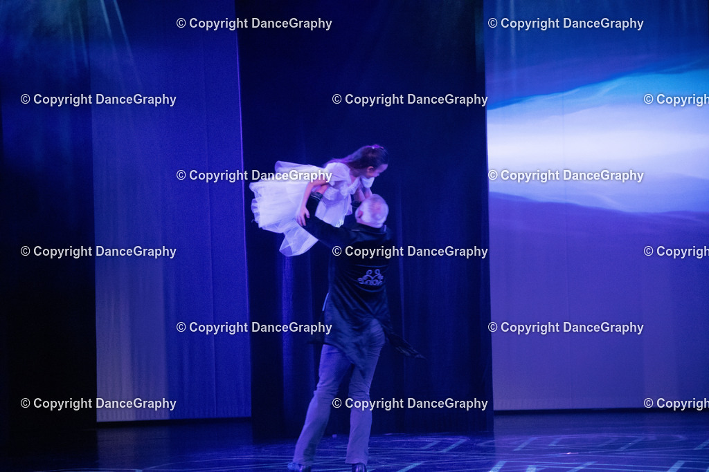 GPHY1492 | DanceGraphy - Realisiert mit Pictrs.com