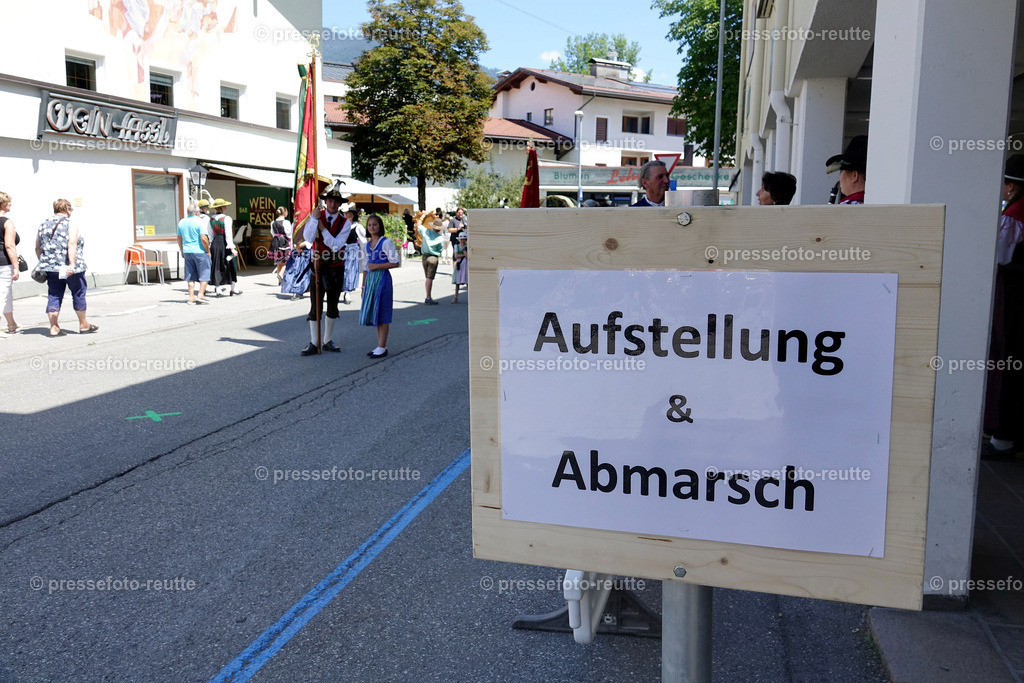 news-2022-Juli17-Musikumzug-Reutte-DSD02875-Vorabimpression | Info aus dem Bezirk Reutte/Ausserfern Tirol sowie eine umfangreiche Bilddatenbank über die gesamte Region: Lechtal, Talkessel Reutte, Tannheimertal, Zwischentoren. Lech, Plansee, Zugspitze, Grenztunnel, B179, Fernpassstraße, Verkehr, Lawinen, Tradition, - Realisiert mit Pictrs.com