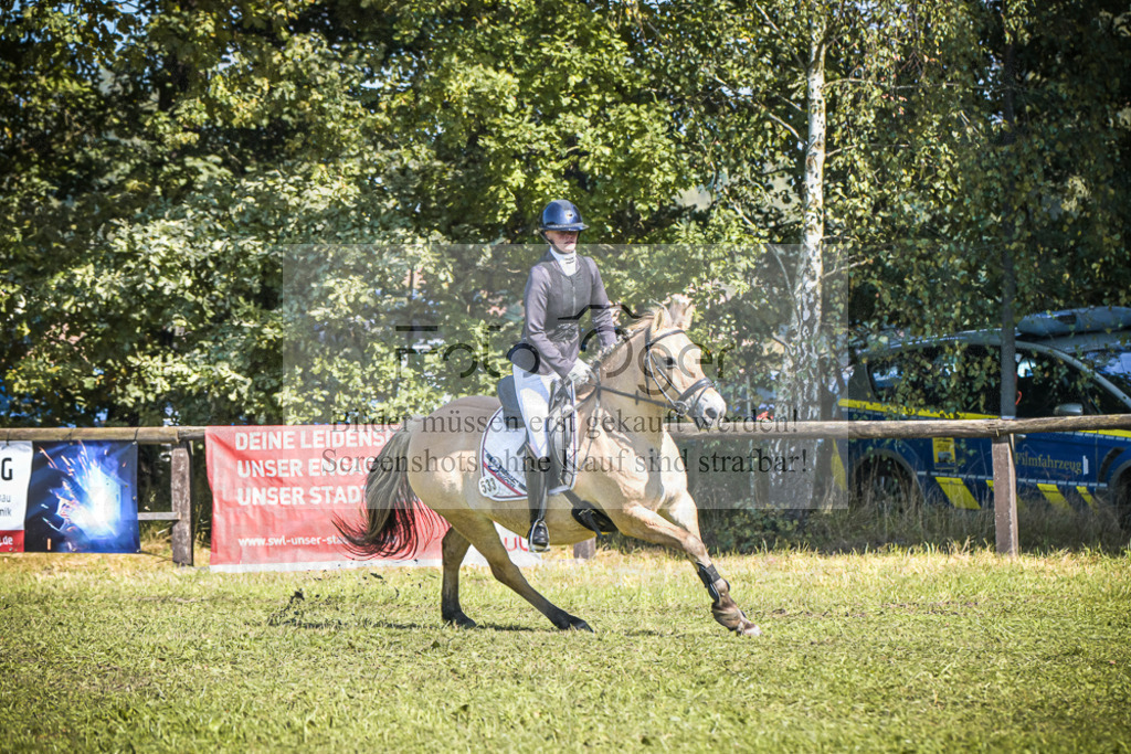 DOS_0905 | Entdecke hochwertige Reitturnierfotos von Foto Oger. Professionell, emotional und authentisch – jetzt Lieblingsmomente im Shop bestellen.Deutschlandweite Turnierfotografie. - Realisiert mit Pictrs.com