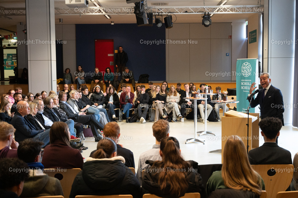 Michel_Friedmann_GSS_Fotografie-Thomas-Neu-55 | Bensheim, 17. Scholl-Forum mit Prof. Michel Friedman anlässlich des Geschwister-Scholl-Gedenktages 2026,Bild: Thomas Neu