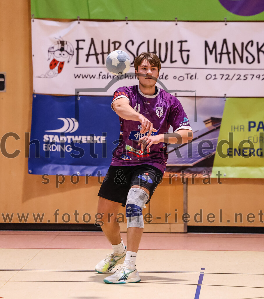 2024-11-09_098_SpVgg_Altenerding_gegen_TV_Altoetting | Erding, Deutschland, 09.11.2024:Handball, Bezirksoberliga Männer 2024 / 2025, 6. Spieltag, SpVgg Altenerding gegen TV Altötting, Endergebnis: 26:22Kilian Jödecke (SpVgg Altenerding, #41)Foto: Christian Riedel / fotografie-riedel.net