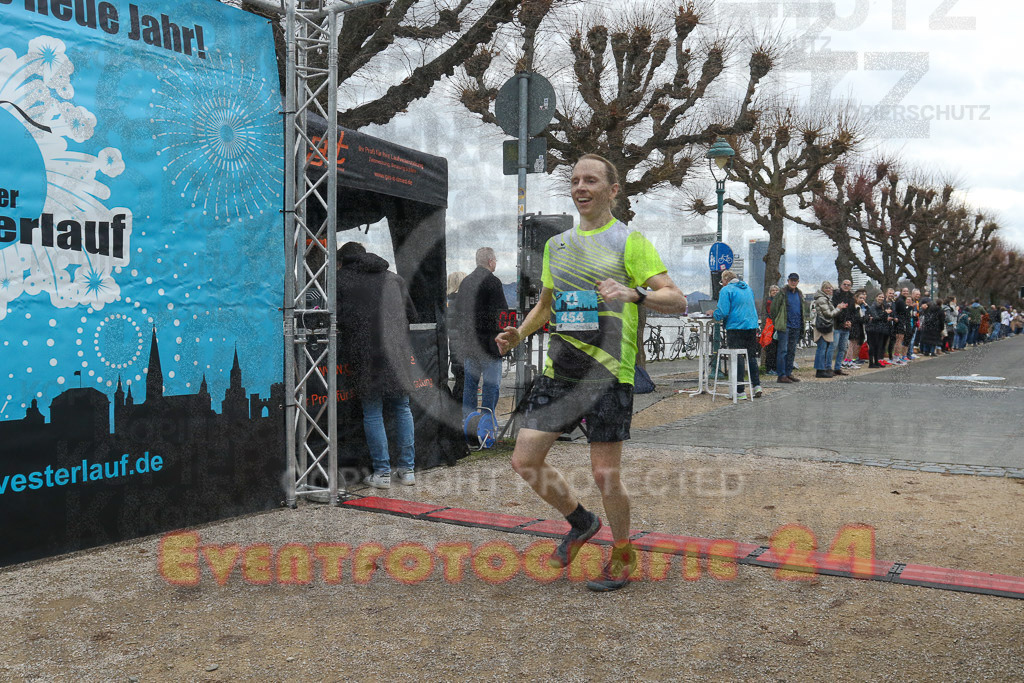 221231_1145_EV9_4832 | Sportfotografie im Rhein-Sieg Kreis, Köln, Bonn, NRW, Rheinland Pfalz, Hessen, etc. Unser Tätigkeitsfeld umfasst den Laufsport vom Volkslauf über den Marathon, Duathlon, Triathon bis zum Ultralauf wie Kölnpfad Ultra oder Schindertrail.