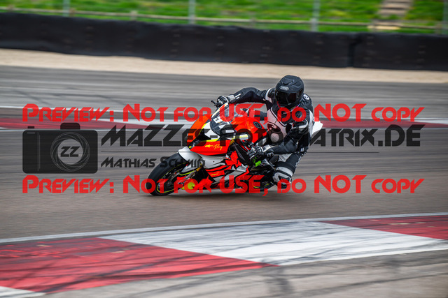 MaZZes_Fotomatrix_240415_6021986_2874 | S1