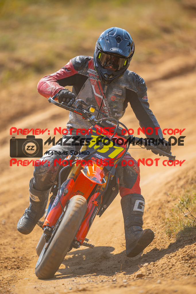 MaZZes-Fotomatrix-20260815-598023 | S2
