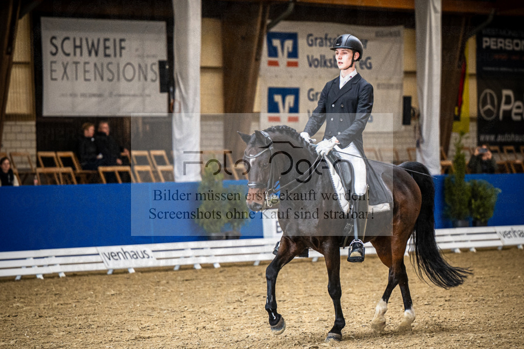 DOS_0750 | Entdecke hochwertige Reitturnierfotos von Foto Oger. Professionell, emotional und authentisch – jetzt Lieblingsmomente im Shop bestellen. - Realisiert mit Pictrs.com