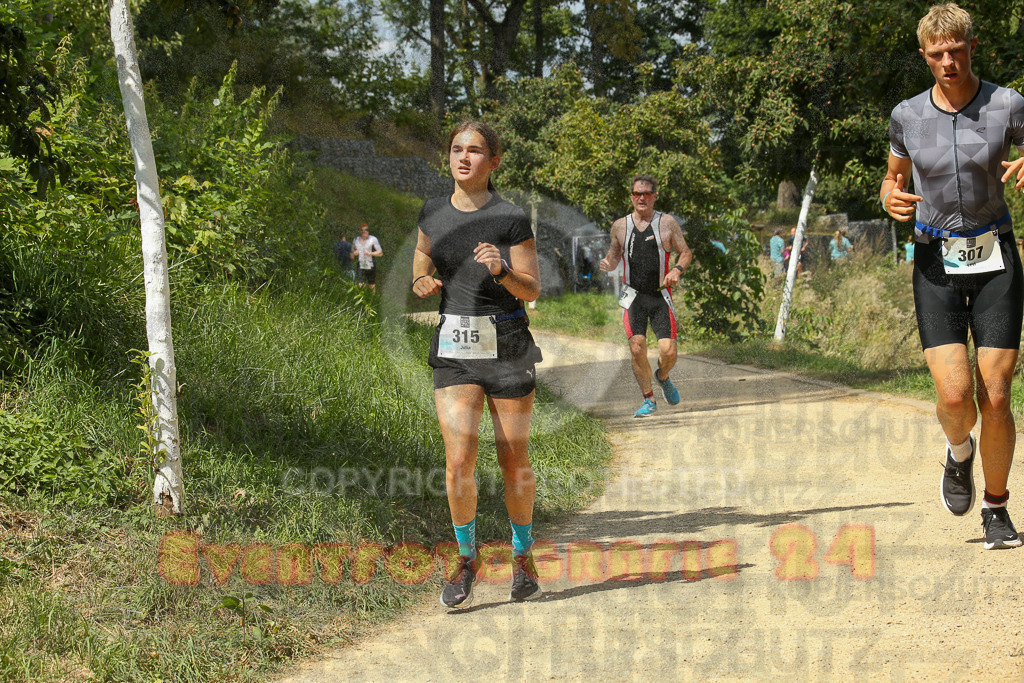 250824_1338_EX1_3072 | Sportfotografie im Rhein-Sieg Kreis, Köln, Bonn, NRW, Rheinland Pfalz, Hessen, etc. Unser Tätigkeitsfeld umfasst den Laufsport vom Volkslauf über den Marathon, Duathlon, Triathon bis zum Ultralauf wie Kölnpfad Ultra oder Schindertrail.