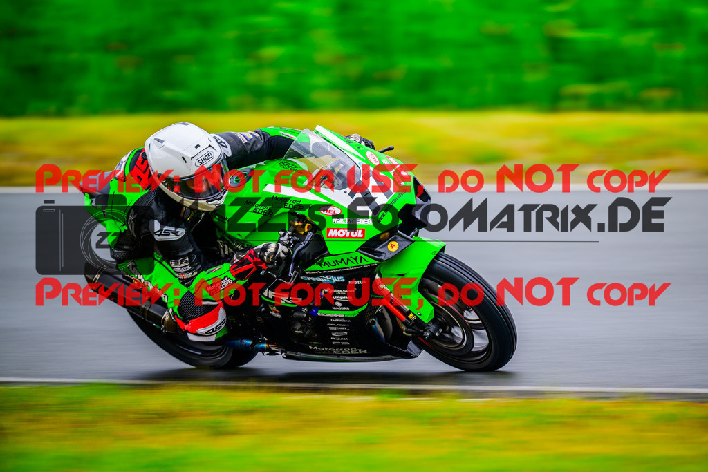 MaZZes_FotoMatrix_240727_6007705_8714 | STK