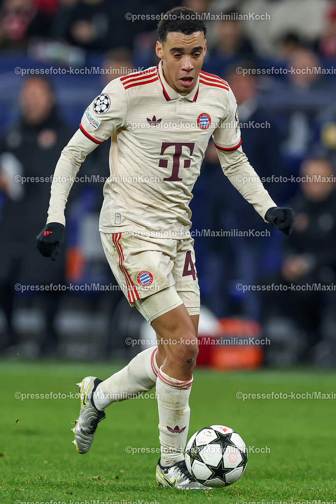 UCL10122402277 | 10.12.2024, Fußball, UEFA Champions League, Schachtar Donezk - FC Bayern München, Arena AufSchalke Gelsenkirchen, 8. Spieltag Saison 2024 2025: Jamal Musiala (Bayern #42)DFB regulations prohibit any use of photographs as image sequences and or quasi-video.