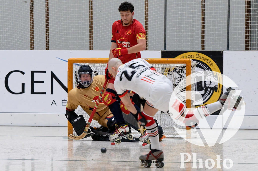 Harvest National League  - Geneve RHC v SC Thunerstern  |  during the Harvest National League  match between Geneve RHC and SC Thunerstern  at Centre sportif de la queue d'arve in Geneve, Switzerland