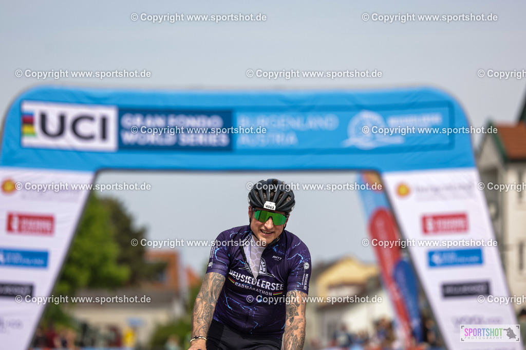 VJ__9314 | Neusiedlersee Radmarathon 2026@sportshot_your_pictrs #yourpictures#roadtowm2029 #nrm #neusiedlerseeradmarathon #neusiedlersee #neusiedlerseetourismus #burgenland #mörbisch #nrm26 #burgenlandtourismus #voglundco #poweredbyburgenlandtourismus #radsport #rad #marathon #ucigranfondo #visitburgenland #ucigranfondoworldseries