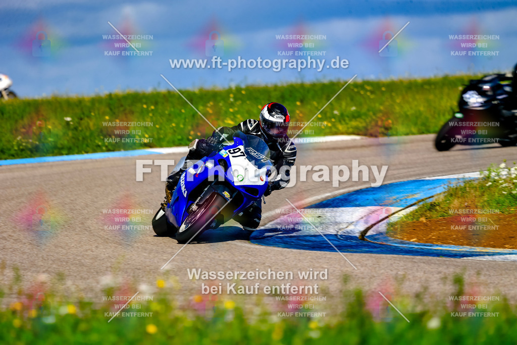 097-5363 | Hier findet Ihr Bilder von Touristenfahrten auf der Nürburgring Nordschleife oder von anderen Veranstaltungen die ich besucht habe. Viel Spass beim Durch Schauen 