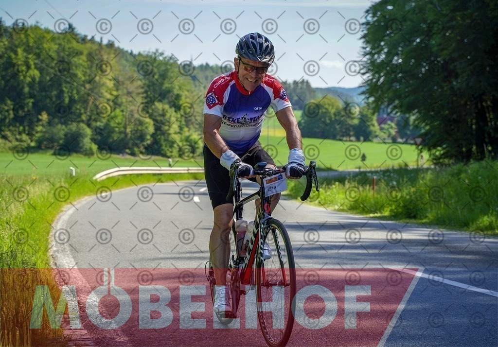 cyclist-4276081_1280 | Rad, Jura, Radmarathon, Lupburg, Radtouren, BDR,  - Realisiert mit Pictrs.com