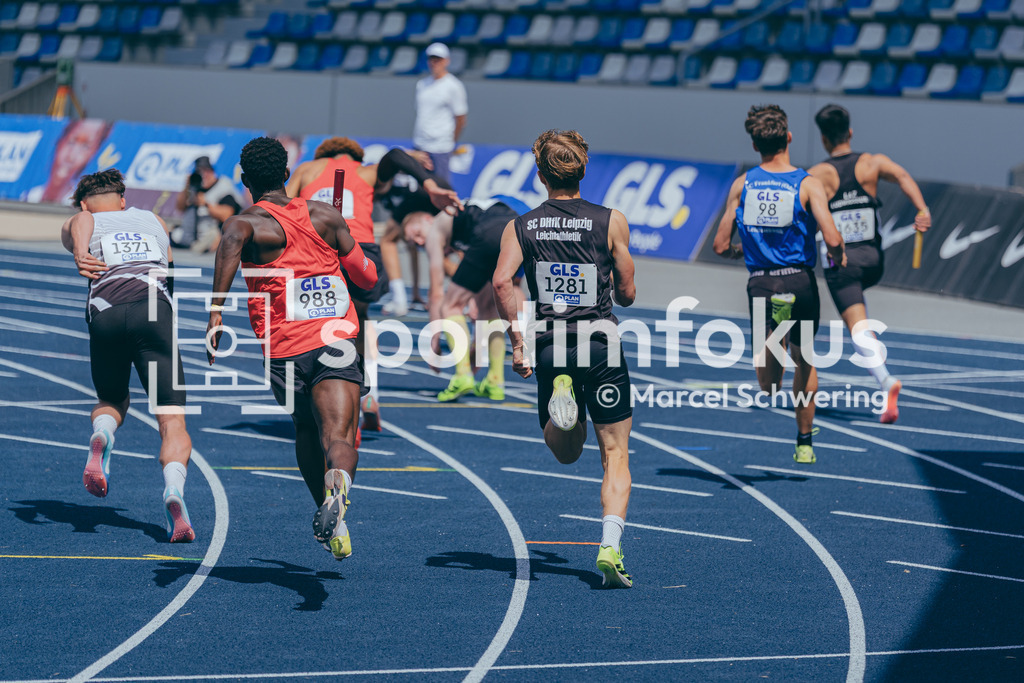 DM U23 U18 Bochum 2026 | Maximilian Hanke (SC DHfK Leipzig) in der 4x100-Meter-Staffel bei den Deutschen Meisterschaften der U18 &amp; U23 2026 im Lohrheidestadion in Bochum-Wattenscheid. - Realisiert mit Pictrs.com