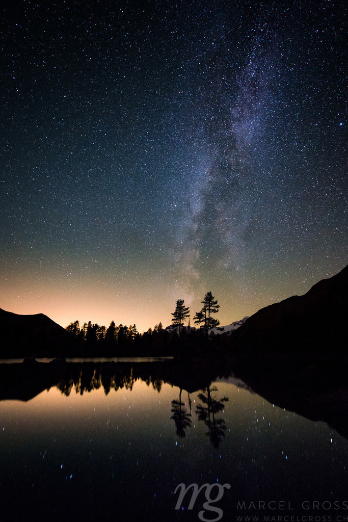 a sky full of stars | milkyway over Lake Saoseo in Poschiavo, Switzerland - Realisiert mit Pictrs.com
