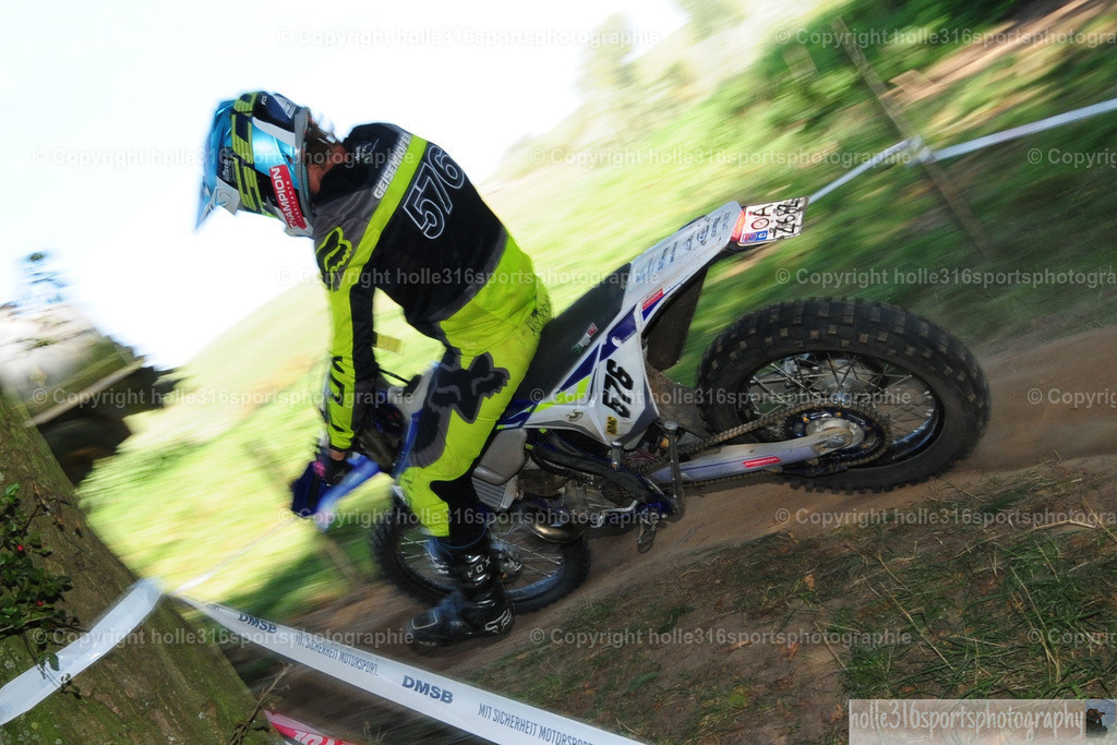 DSC_5508 | Sportfotografie , Motorsport, Motoross, Reitsport, Mointainbike, Enduro,
Landschaft , Outdoor, Eventfotografie, Landschaft, Bilder online bestellen - Realisiert mit Pictrs.com