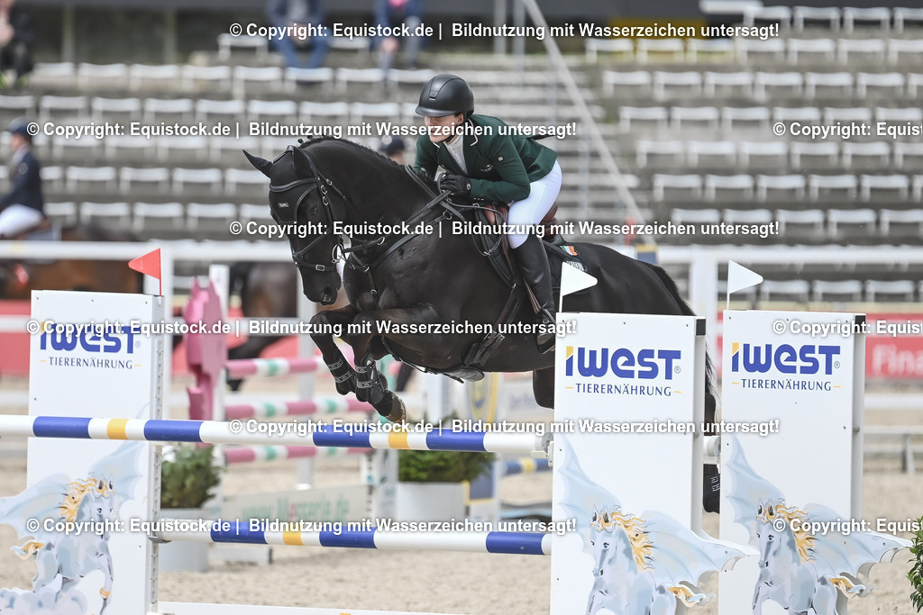 20230514_CCI4_Springen_0201 | equistock