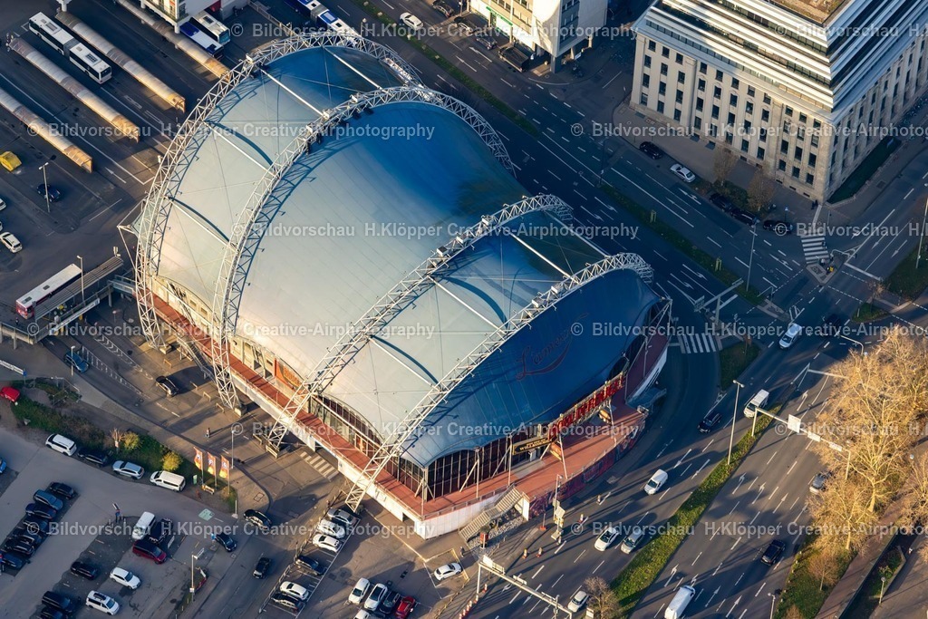 Luftbilder Köln-7858 | Luftbildfotografie Gebäude der Veranstaltungshalle " Musical Dome " am Alten Ufer im Ortsteil Altstadt in Köln im Bundesland Nordrhein-Westfalen, Deutschland. - Realisiert mit Pictrs.com