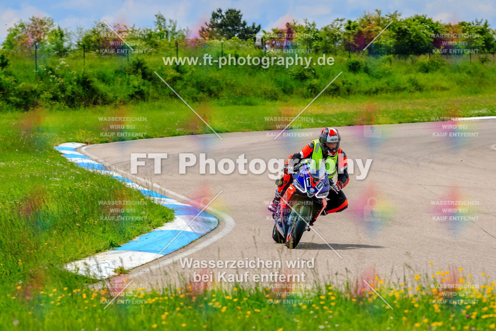 MotoTeam-0035 | Hier findet Ihr Bilder von Touristenfahrten auf der Nürburgring Nordschleife oder von anderen Veranstaltungen die ich besucht habe. Viel Spass beim Durch Schauen 