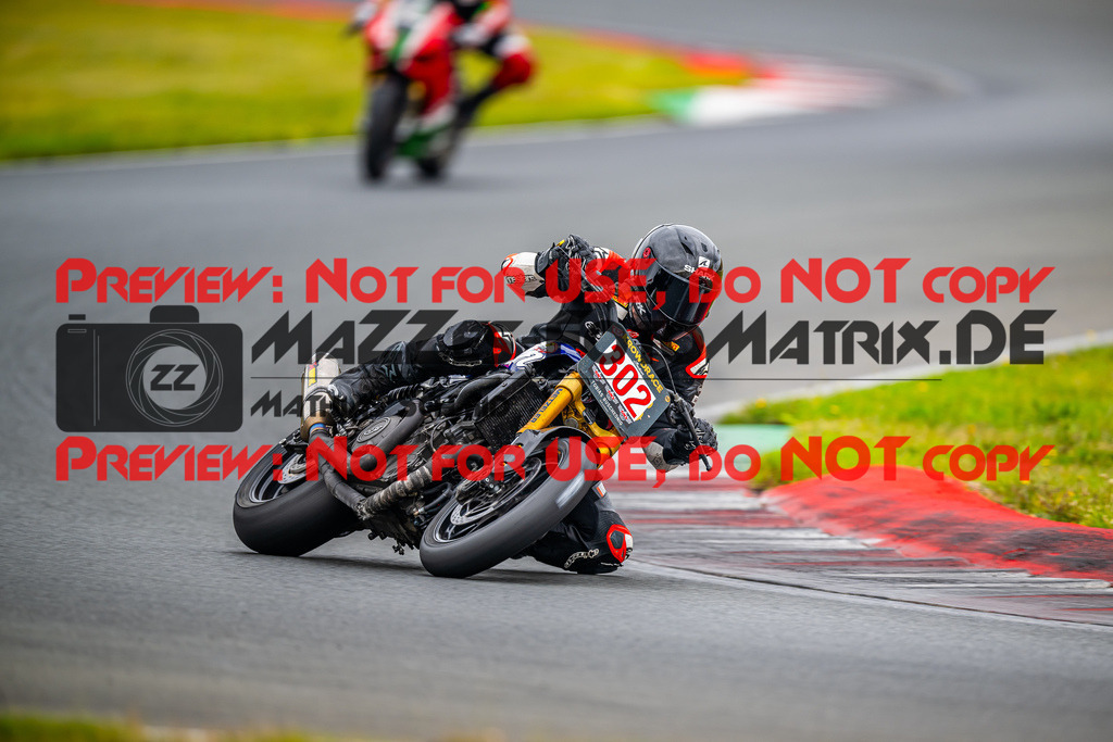 MaZZes_FotoMatrix_240724_6007705_7248 | ROT