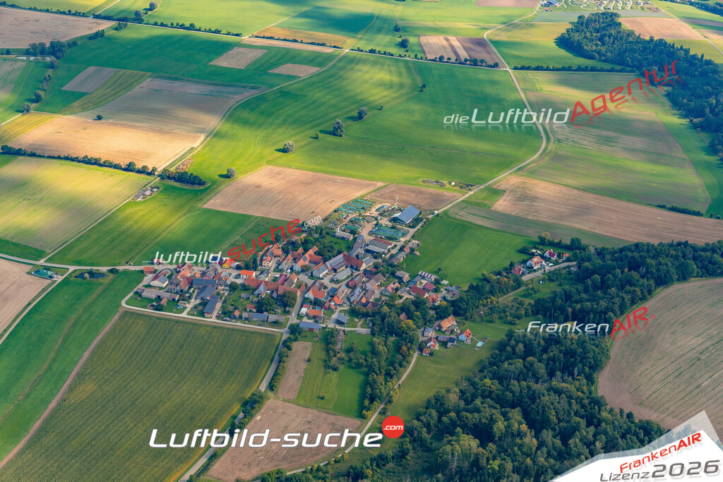 Luftaufnahme Oberndorf Geslau - Die Luftaufnahme wurde 2025 vom UL-Flugzeug heraus erstellt ( keine Drohne ) - Hochauflösende Luftaufnahme - für professionelle Ausdrucke geeignet. Die Geschenkidee !Mit Lizenz und Bildrechte bestellbar