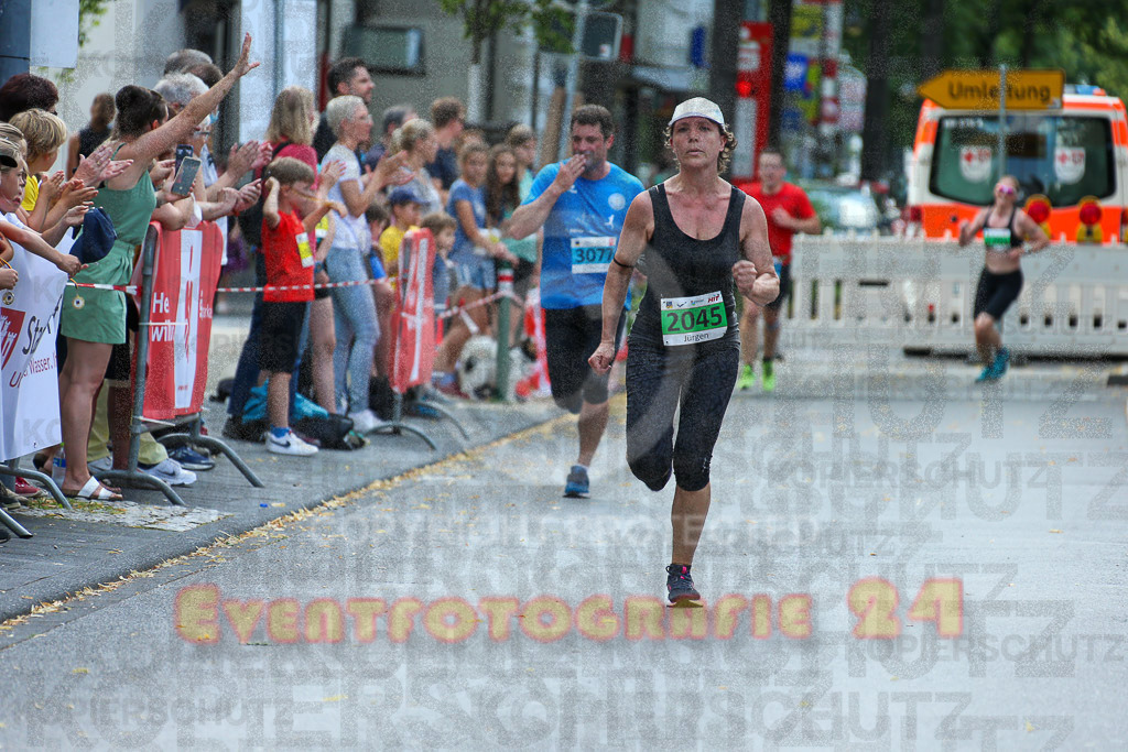 220625_1653_EX1_5316 | Sportfotografie im Rhein-Sieg Kreis, Köln, Bonn, NRW, Rheinland Pfalz, Hessen, etc. Unser Tätigkeitsfeld umfasst den Laufsport vom Volkslauf über den Marathon, Duathlon, Triathon bis zum Ultralauf wie Kölnpfad Ultra oder Schindertrail.