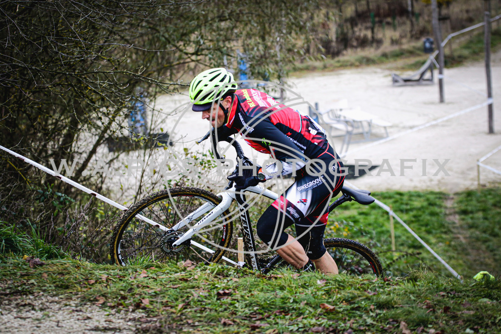 ..... | AUSTRIA, 24.11.24, 3.Radquerfeldein GP um das Sportzentrum Gunskirchen Image shows: Photo: Wapics / Andreas Willdoner