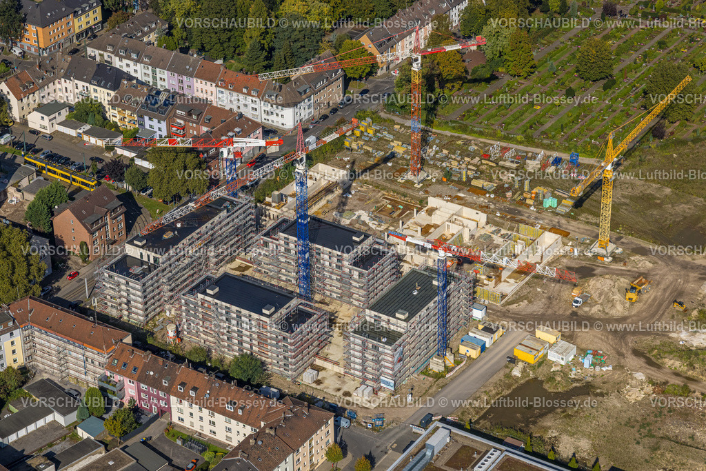 Essen241001199 | Luftbild, Krupp Gürtel, Baustelle mit Neubau Wohngebiet zwischen Krupp-Park, Helenenfriedhof und Husmannshofstraße, Westviertel, Essen, Ruhrgebiet, Nordrhein-Westfalen, Deutschland