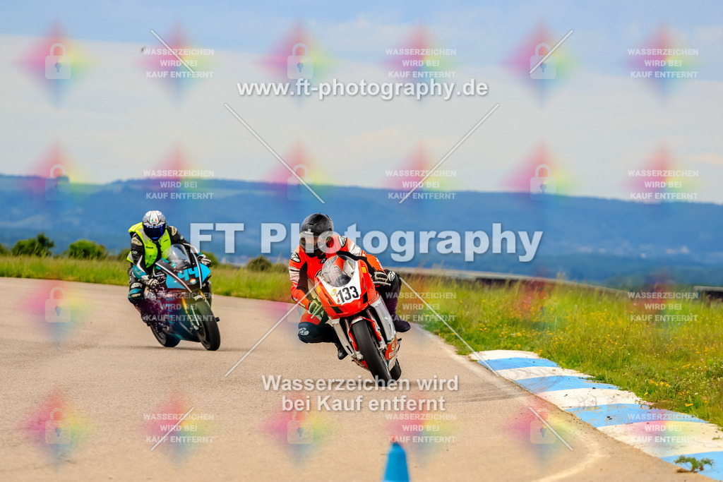 MotoTeam-2418 | Hier findet Ihr Bilder von Touristenfahrten auf der Nürburgring Nordschleife oder von anderen Veranstaltungen die ich besucht habe. Viel Spass beim Durch Schauen 