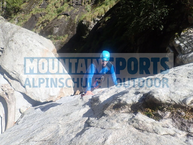 P9210029 | Bestelle die Bilder deines Berg- oder Wasser-Abenteuers mit Mountain Sports bequem von zu Hause aus direkt über unseren Online Fotoshop von pictrs.com. - Realisiert mit Pictrs.com