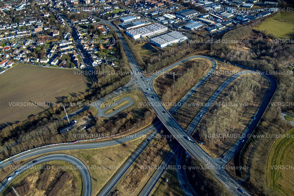 Castrop-Rauxel240106587 | Luftbild, Autobahnkreuz Castrop-Rauxel-Ost mit Autobahn A45 und A42 zusammen mit der Anschlussstelle Dreieck Dortmund-Bodelschwingh, Abfahrt Königshalt, Verkehrssituation, Oestrich, Dortmund, Ruhrgebiet, Nordrhein-Westfalen, Deutschland