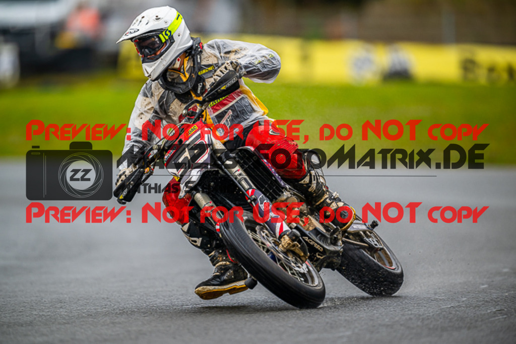 MaZZes_FotoMatrix_230812_6764 | UE40