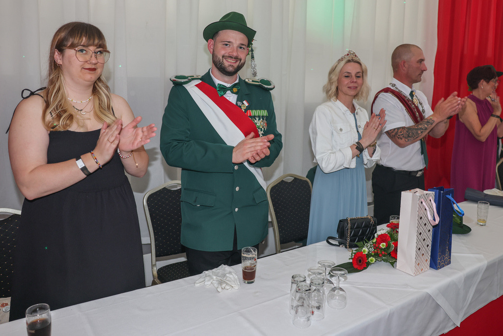 top-top.de-250530-136 | Foto, Video, Fotografie, Videografie, Fotobox, DJ, Discjockey, Musik, Musikbox, Veranstaltung, Photobooth, Amazon, Ebay, Buchtipp, Bestseller, Autor, Verlag, Buch, Wesel, Hamminkeln, NRW, Dinslaken, Rees, Drohne, Hochzeit, Party, Fotobox, Wesel, Fotograf