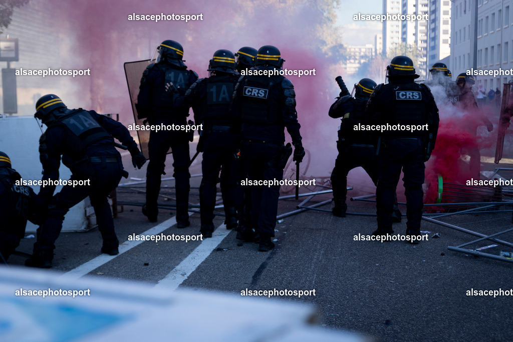 9L6A4308 | manifestation de lycéens à Strasbourg, le 6 octobre 2026, dans le cadre d’un mouvement national de protestation contre les conditions d’apprentissage. - Realisiert mit Pictrs.com
