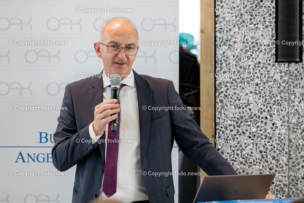 BKAÄ-Enquete_ JKU Med Campus I_ 10.05.2023-28 | 10.05.2023, Linz, AUT, JKU medLOFT, Arbeitsplatz Spital, wie die Jungen künftig arbeiten wollen, im Bild Bernd Lamprecht (Primar, Vorstand der Klinik für Lungenheilkunde am Kepler Universitätsklinikum)