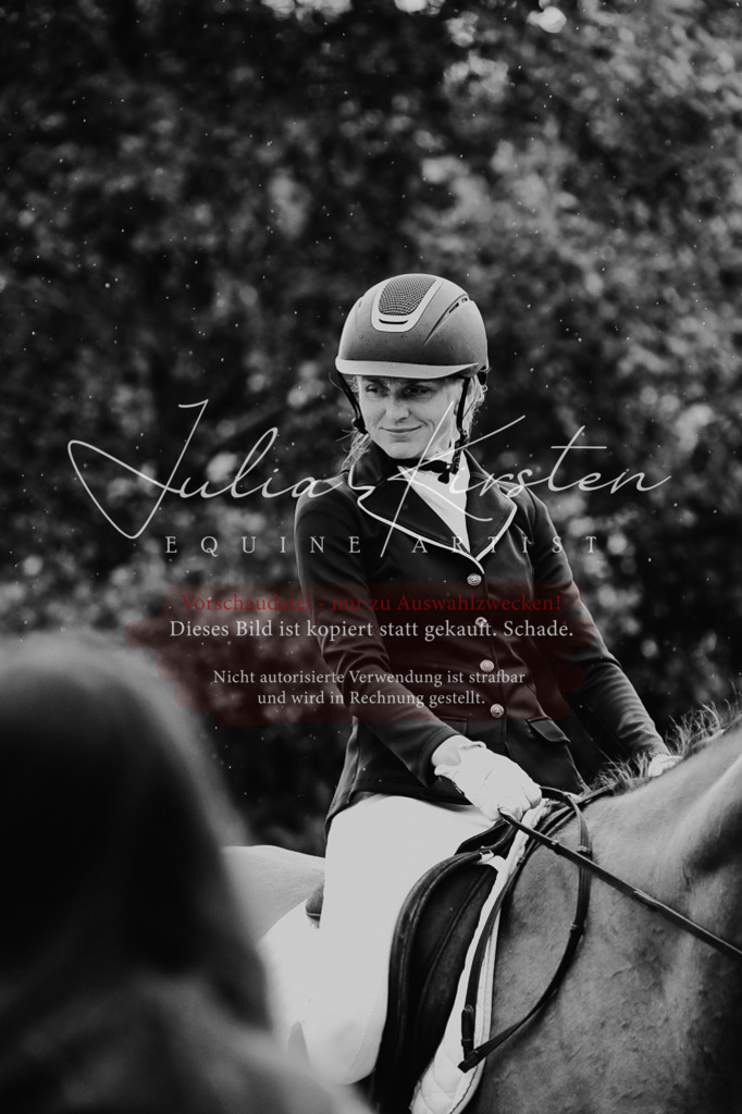 DSC_7241 | Pferde- und Turnierfotografie in Westsachsen. Pferdeportraits, Auftragszeichnungen und intuitive Kunst.
