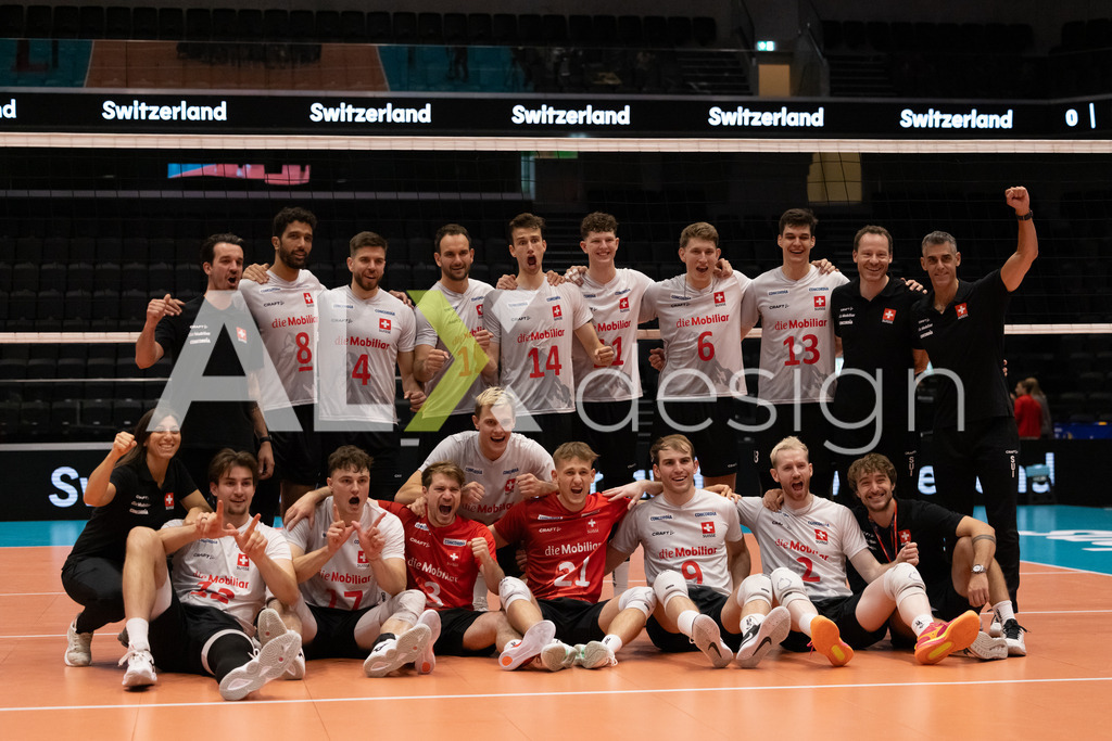 Luxembourg v Switzerland - CEV European League Men | KRIENS, SWITZERLAND - JUNE 12: Team of Switzerland winner photo after the CEV European League match between Luxembourg and Switzerland at Pilatus Arena on June 12, 2026 in Kriens, Switzerland. - Realisiert mit Pictrs.com