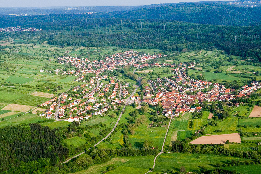 Luftbild: Ortsansicht von Nordwesten im Ortsteil Gräfenhausen in Birkenfeld im Bundesland Baden-Württemberg in Deutschland. Foto: IMG_2026.jpg vom 14.05.2006 durch Werner Riehm/FLY-FOTO.de