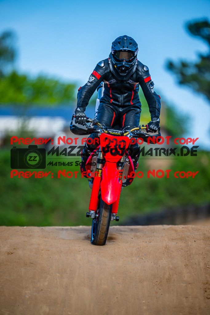 MaZZes_FotoMatrix_220528_5536 | Fotograf Mathias Schmid
Sportfotograf,
Eventfotograf,
Hochzeitsfotograf,
Portraitfotograf