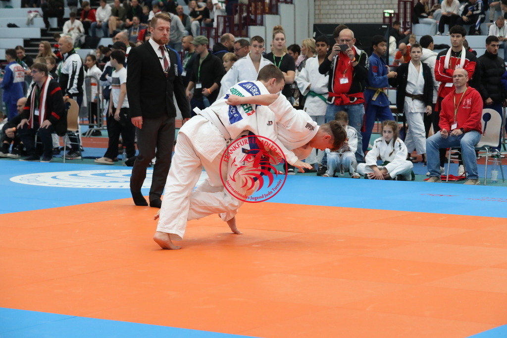 1J7A2989 | Fotos vom Adler Cup - Pictures from Adler Cup

Hier findet Ihr alle Eindrücke und großen Momente der Adler Cup Wochenenden. Here you will find all impressions and great moments of the Adler Cup weekends. - Realisiert mit Pictrs.com