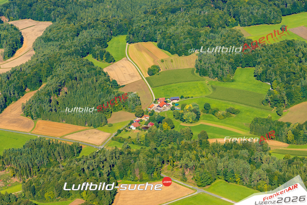 Luftbild Vs Google Maps  Prügeldorf  Gößweinstein -Das Luftbild wurde 2025 vom UL-Flugzeug heraus erstellt ( keine Drohne ) - Hochauflösende Luftaufnahme -Nicht vergleichbar mit Google Maps oder Satelittenbilder- Die Geschenkidee !Mit Lizenz und Bildrechte bestellbar