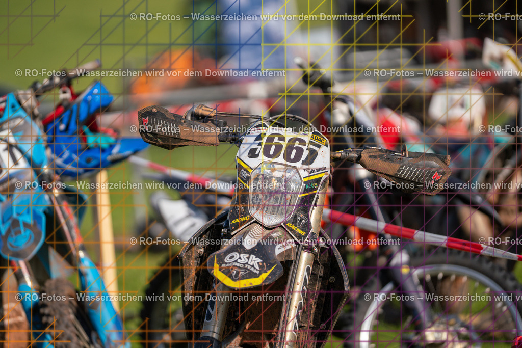 Wolfshausen 3 Lauf -1984 | Sportfotografie von RO-Fotos: Motorsport, Motocross, Enduro, Laufveranstaltungen und Triathlon. Professionelle Fotos von Sportlern und Events. - Realisiert mit Pictrs.com