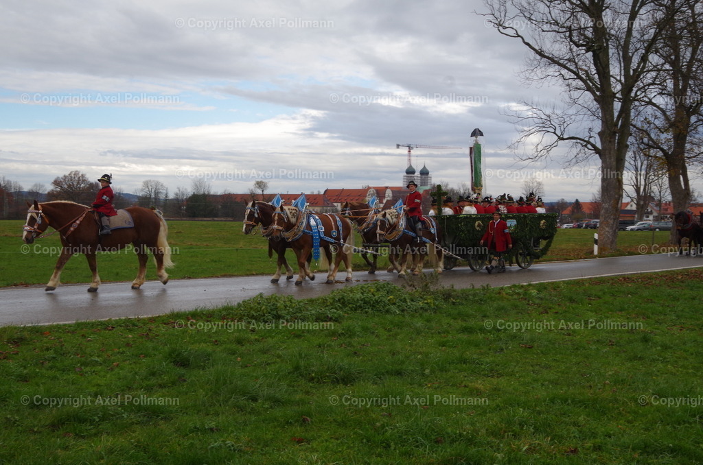 IMGP9830 | fotografiert von Axel PollmannLeonhardi Wallfahrt Benediktbeuern und Murnau, Fronleichnam, Fasching, Landschaft im Loisachtal und Benediktbeuern  - Realisiert mit Pictrs.com