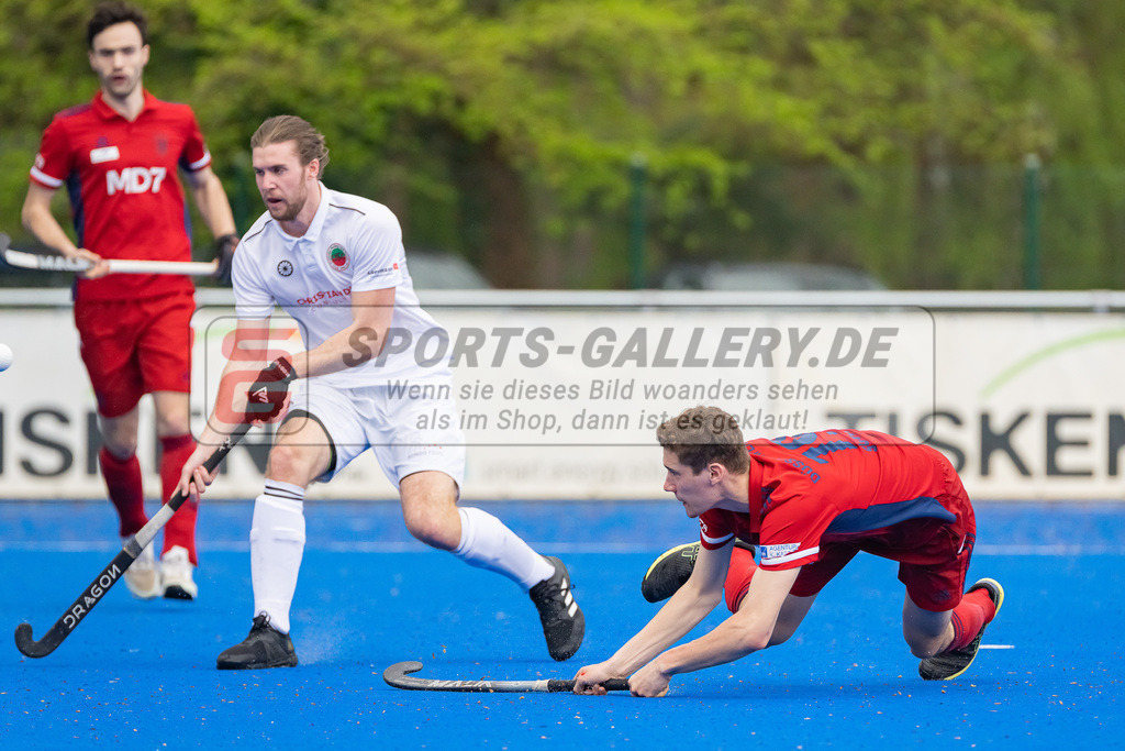 HK_20230422_107208 | 1. Bundesliga Herren Crefelder HTC - Düsseldorfer HC am 22.4.2023 Krefelder HTC ( CHTC ), Krefeld , Kossol Timo ( Crefelder HTC #3 ) , Schur Leo ( Düsseldorfer HC #19 )