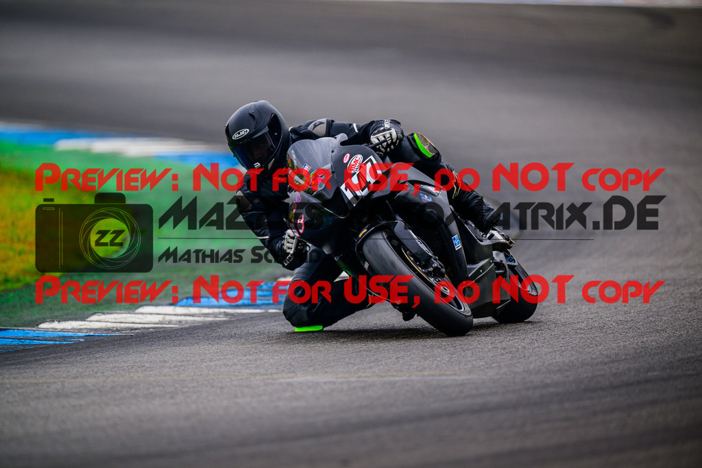 MaZZes_FotoMatrix_240614_6007705_8847 | ROT