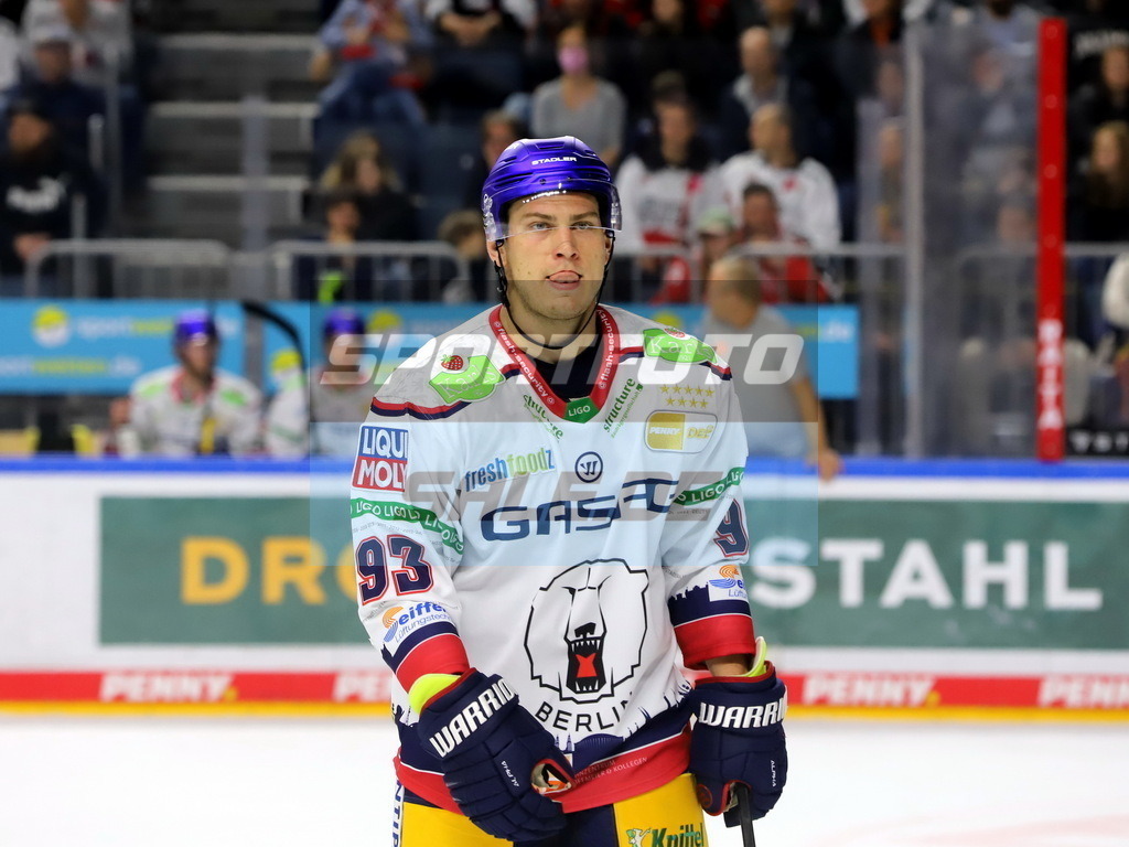 Leo Pföderl - EBB | Leo Pföderl - EBB - Realisiert mit Pictrs.com