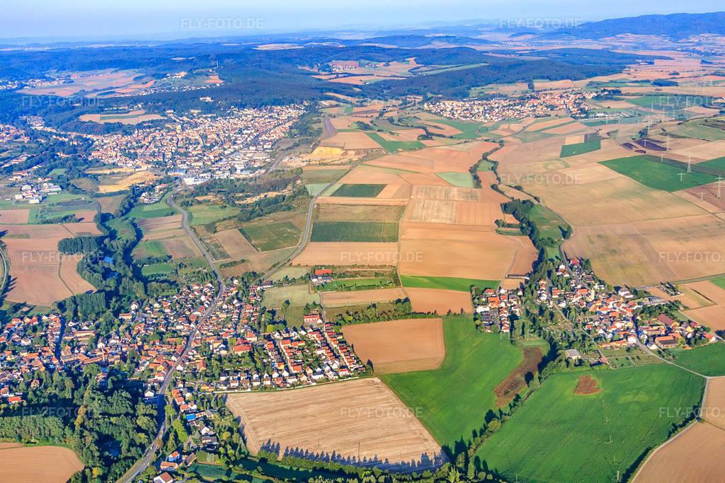 Luftbild: Orsansicht im Eisbachtal von Osten in Ebertsheim im Bundesland Rheinland-Pfalz in Deutschland. – Foto: IMG_44449.jpg vom 20.08.2011 durch Werner Riehm/FLY-FOTO.de – Auflösung des Originals: 4752 x 3168 px